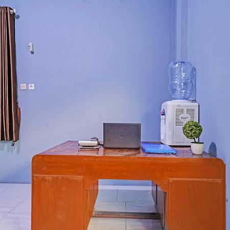 Oyo Life 91592 Aaliya Guest House Syariah Lebakwangi Exteriör bild